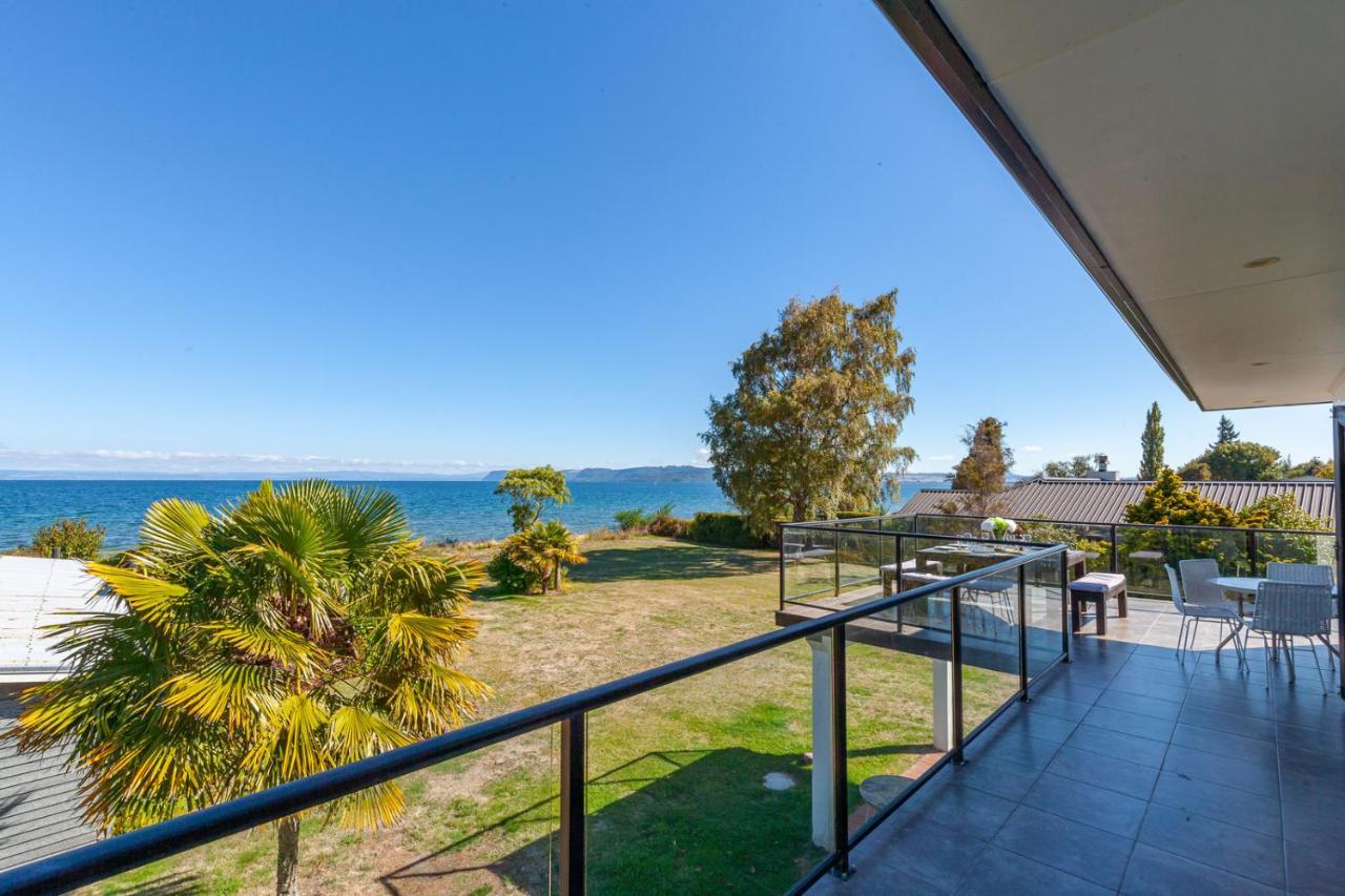 Lakefront Villa - Waitahanui Holiday Home Exteriér fotografie