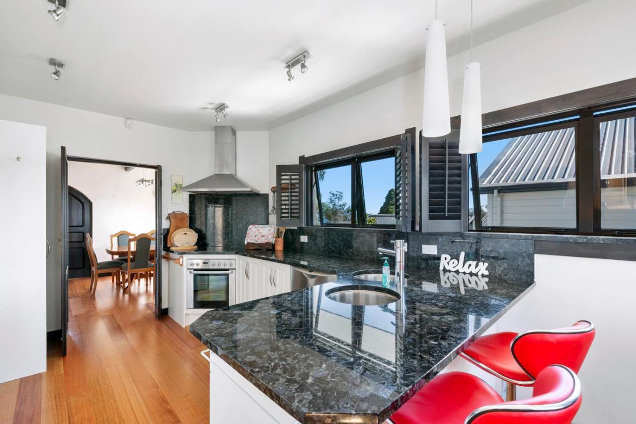 Lakefront Villa - Waitahanui Holiday Home Exteriér fotografie