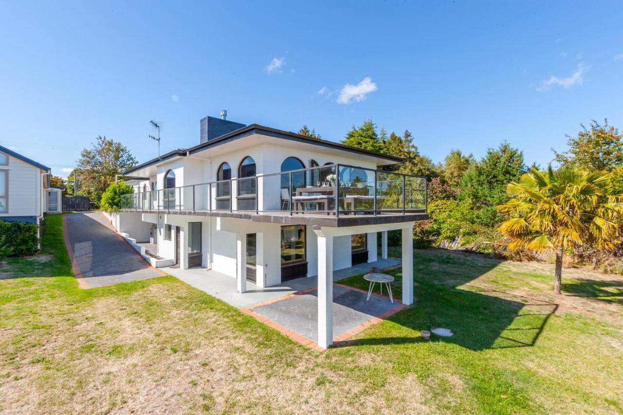 Lakefront Villa - Waitahanui Holiday Home Exteriér fotografie